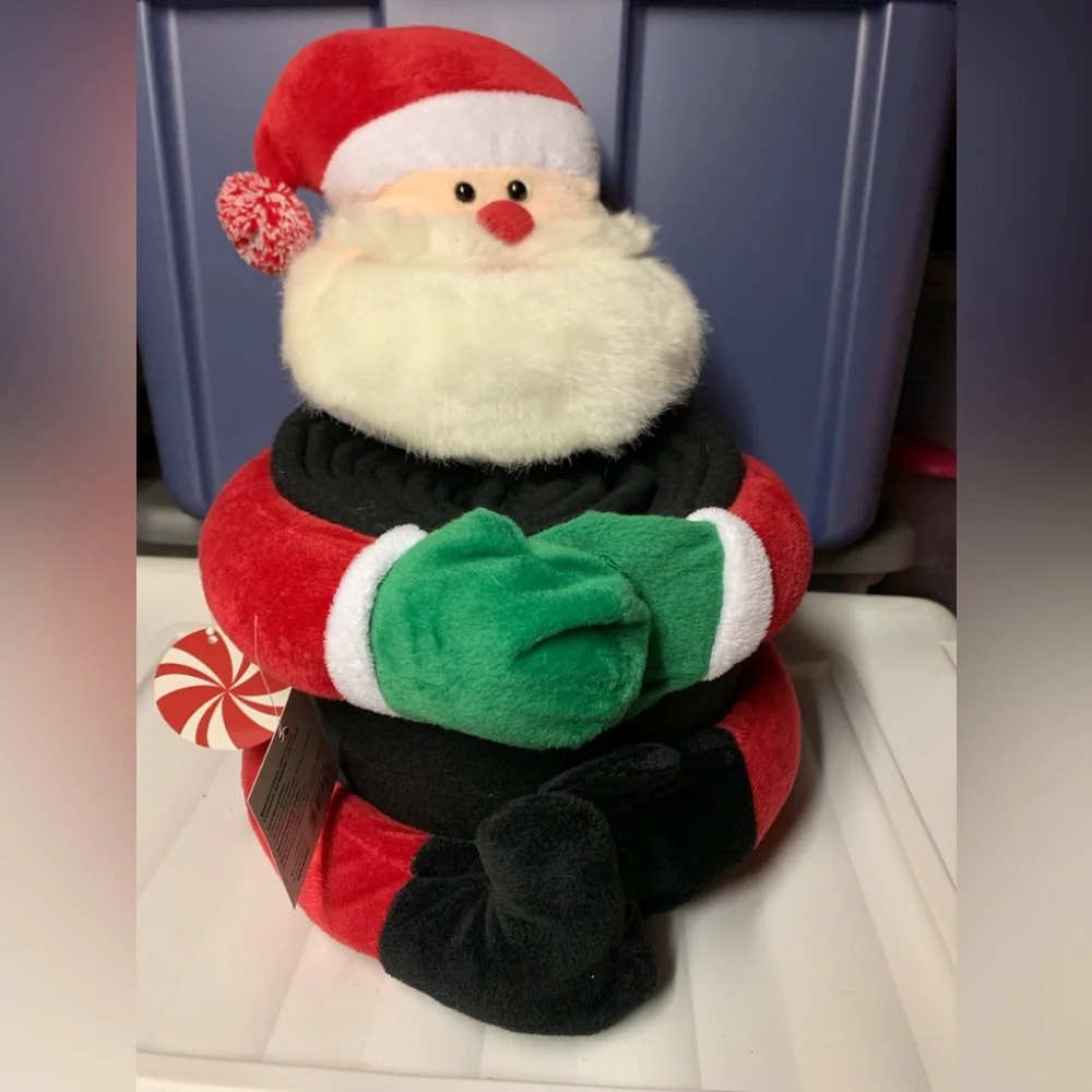 Hug with throw Santa 50” x 60” New WT